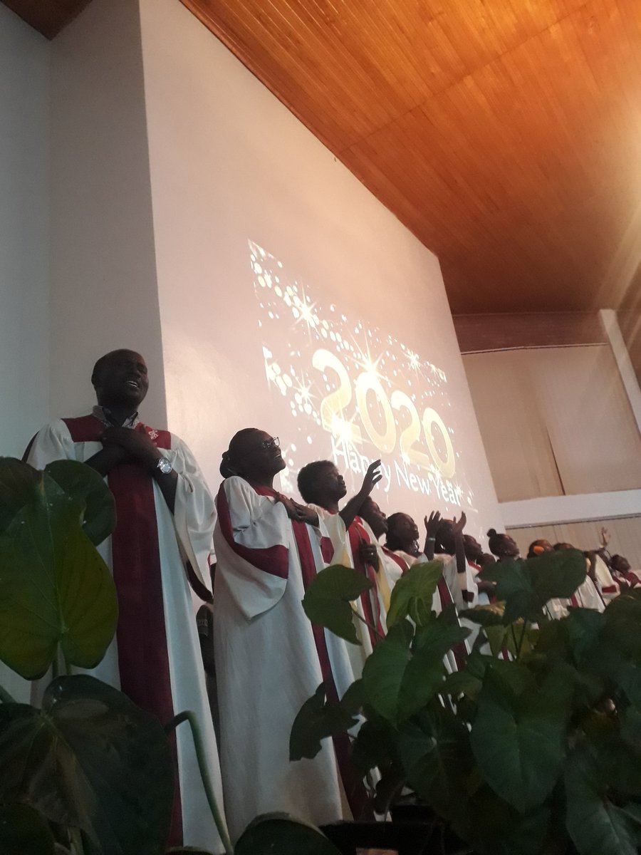 Kabeeraeric's tweet image. What a great moment to usher in #2020NewYear with praising the living Lord . #happynewyear2020 . Thank you #AmbassadorsOfChrist