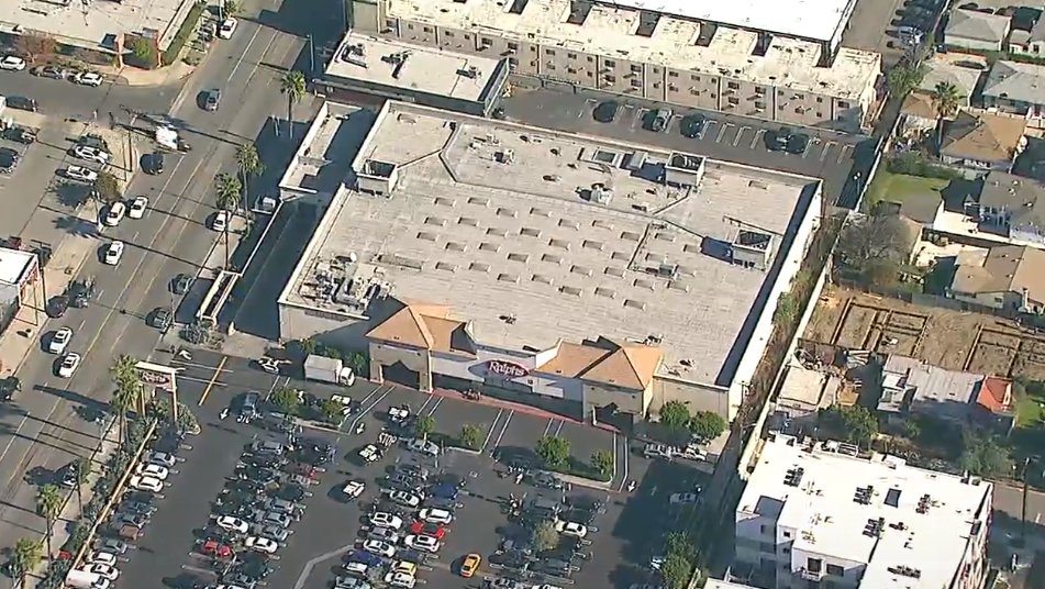 ABC7 Eyewitness News tweet media