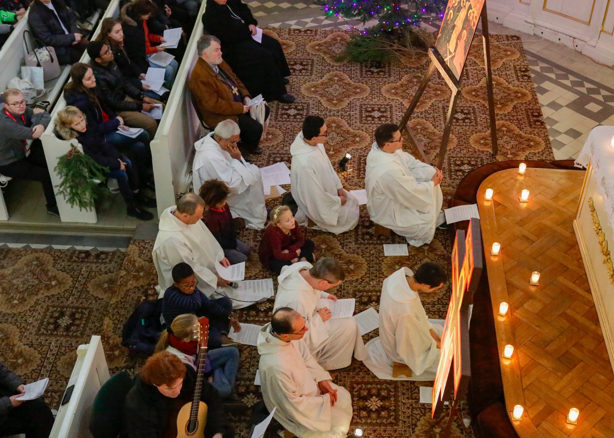 MichaelDebets's tweet photo. 31 December 2019 - Impressions from the 4. day of #TaizeWroclaw / Eindrücke vom 4. Tag des #Taize Treffens in #Wroclaw. More pictures at / Mehr Bilder bei https://t.co/DZoHQ6JxFZ https://t.co/H1bpOjwooL