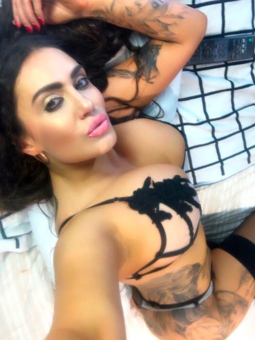 I&rsquo;m live on babestation cams right now guys come and join me ❤️❤️❤️ https://t.co/zkA1TUpnsQ<a href="/tag/junglisttillidie"class="tags"><span>#junglisttillidie</span></a>