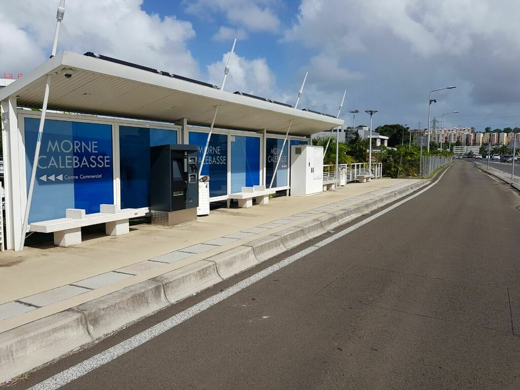 RCI_MQ's tweet photo. CFTU : l'intersyndicale Sud Solidaires - CGTM suspend la grève https://t.co/k2OX4JgqmT https://t.co/ozrMKaGVLD