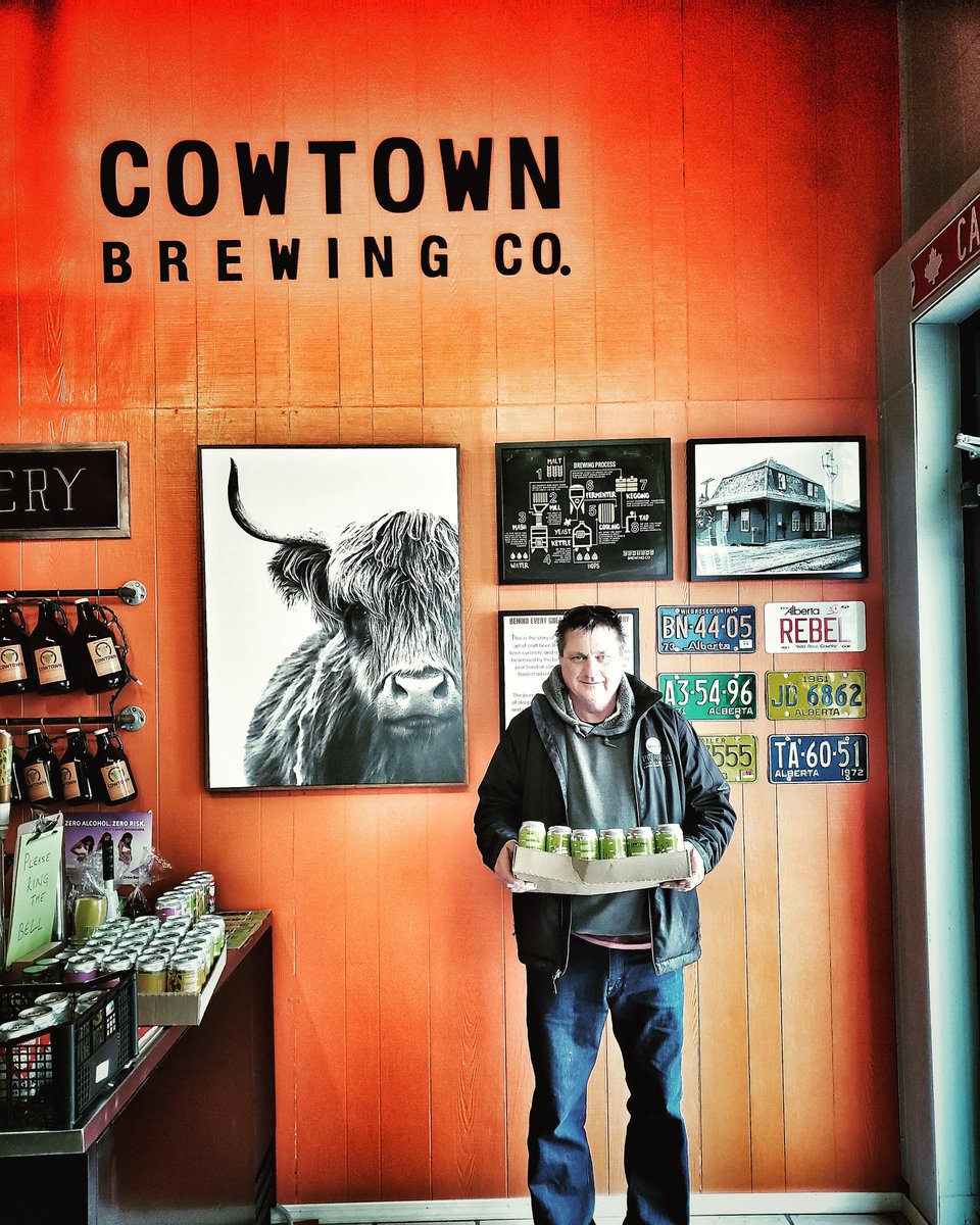 Cowtownbeer's tweet photo. Happy Farmer @cowtownbeer
#cowtownbeer #Abbeer
#yycbeer #yegbeer #albertabeer
#calgarybeer #abbarley
#craftBeer #abbeerguide
#albertabeer #abcraftbeer
#madeinalberta #albertamade
#abmade #albertaproud
#yycmade #yegmade #calgarymade
#stampedebeer #albeerta
#keepalbertarolling https://t.co/47TJ7zno7J