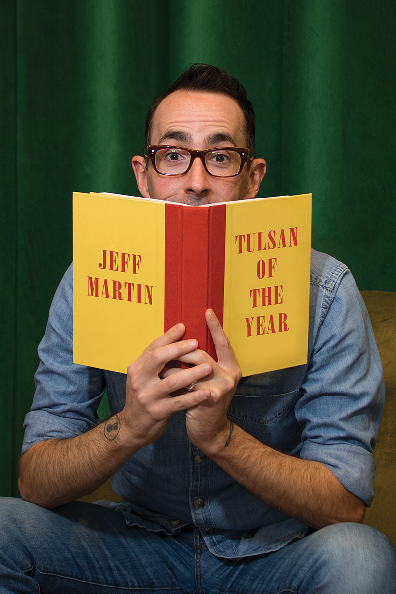 TulsaPeople's tweet photo. He's brought @MagicCityBooks, @StephenKing, @neilhimself and many more to #Tulsa in the last decade. In his day job, he helps bring people to @Philbrook. Congrats to Jeff Martin, who is our Tulsan of the Year. https://t.co/zJwiWWZeSp https://t.co/AgBfqPOHcQ