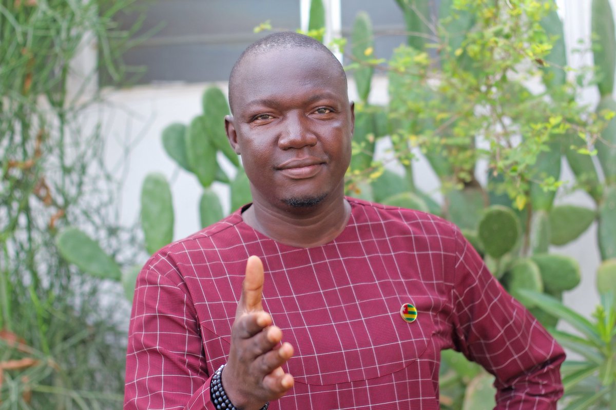 Le 20 est tiré, il ne reste plus qu'à le boire.

Que ce millésimé contienne les tanins de la santé, des saveurs d'amour du prochain et surtout ce goût exquis de succès dans vos entreprises.

Que l'année 2020 soit celle de la fraternité. 

Bonne et heureuse année 2020.

Gerry