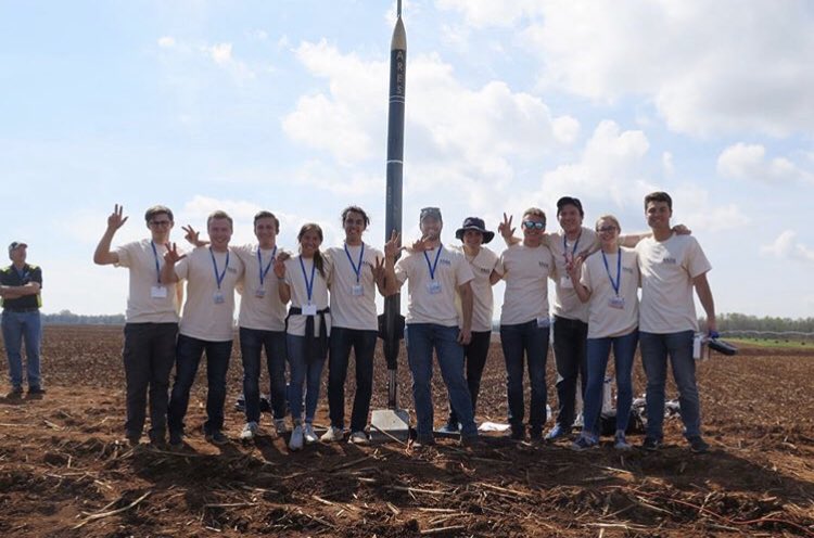 VUAerospace's tweet photo. 10 more years of learning, rockets and  @StudentLaunch have come and gone! Happy New Year and bring on 2020!🚀 https://t.co/leode5j8R5