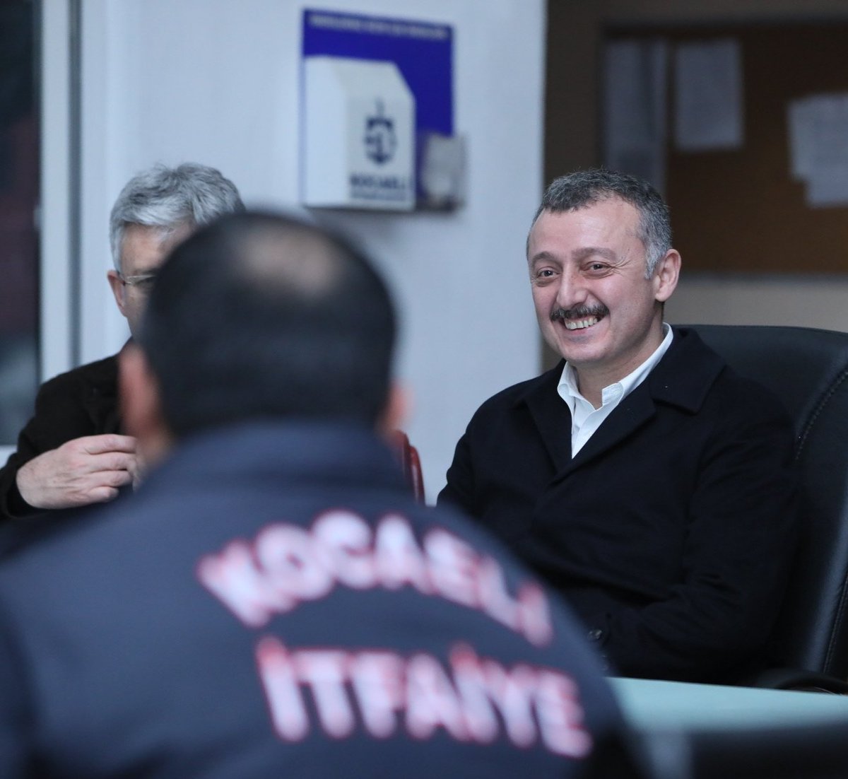 tahirbuyukakin's tweet photo. Görev başındaki tüm arkadaşlarımıza selam ediyorum. 

Rabbim 2020 yılının hayırlı, huzurlu ve sağlıklı geçmesini nasip etsin. 

📍#Kocaeli İtfaiyesi 
#İzmit Grup Amirliği

#MutluYıllar
#2020NewYear https://t.co/2Ts1rphCFM