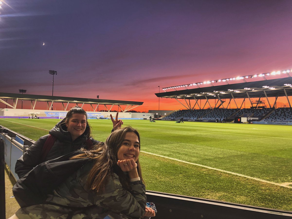 RMTVWomensPod's tweet photo. Well then. What a year for our little podcast! 

- Youtube channel ✅ 
- FBA women’s content award ✅ 
- 2000 subscribers ✅ 
- 1 World Cup Covered
- Merseyside Derby @ Anfield done ✅ 

And so, so, so much more! 

Happy New Year Everyone and have an awesome 2020 💫 https://t.co/kYCHNR5UDm
