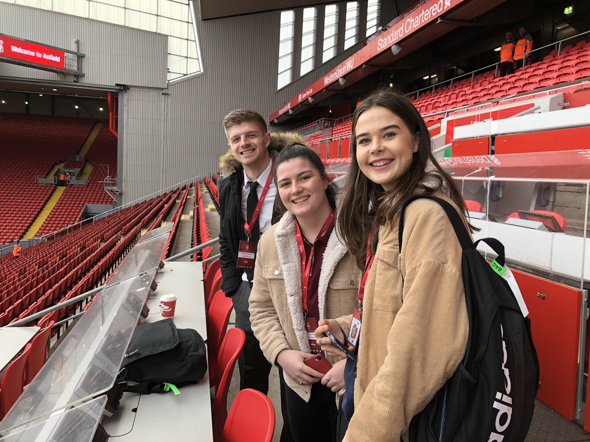 RMTVWomensPod's tweet photo. Well then. What a year for our little podcast! 

- Youtube channel ✅ 
- FBA women’s content award ✅ 
- 2000 subscribers ✅ 
- 1 World Cup Covered
- Merseyside Derby @ Anfield done ✅ 

And so, so, so much more! 

Happy New Year Everyone and have an awesome 2020 💫 https://t.co/kYCHNR5UDm