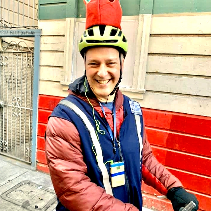 SFSegway's tweet photo. Winter ❄️ holi-dazed?  Family still in town, kids still out of school? 

Call 415-474-3130 for reservation or book online https://t.co/ZK4oQGlCbV
.
.
. 
#northbeach #lombardst #crookedst #sfwinter #crab #sfnewyears #sfpiers #sf #bayarea #sanfrancisco #sffamilytime https://t.co/RNojI9MNkr