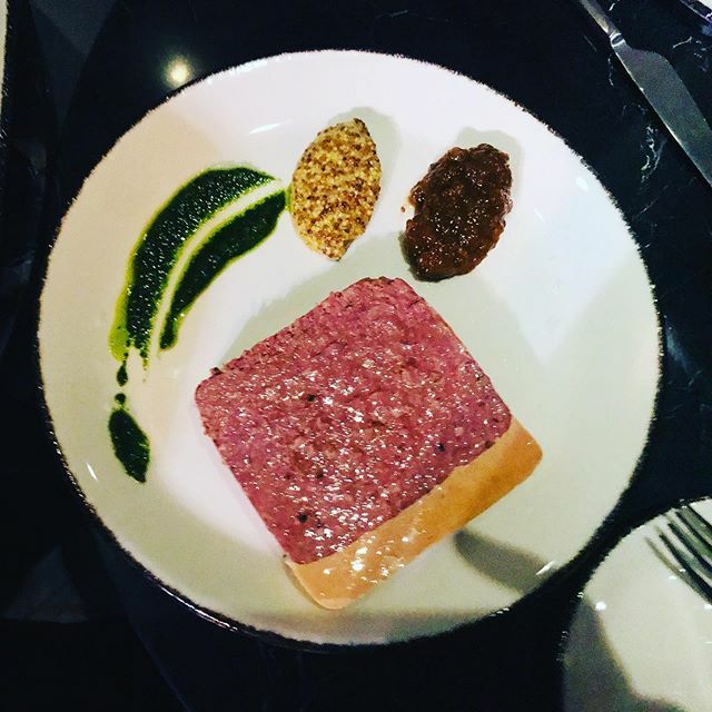 This is our new favorite spot in Denver @sundayvinyldenver 
The most unbelievable food, wine and atmosphere. 
#naturalwine #foodhigh5280 #sundayvinyldenver #bobbystuckey #denver ift.tt/39wJoJ5