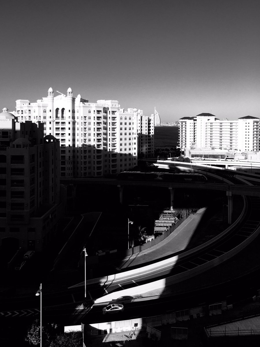 alfaruqstories's tweet photo. Dubai, 2019. https://t.co/LLTBQUyqsr