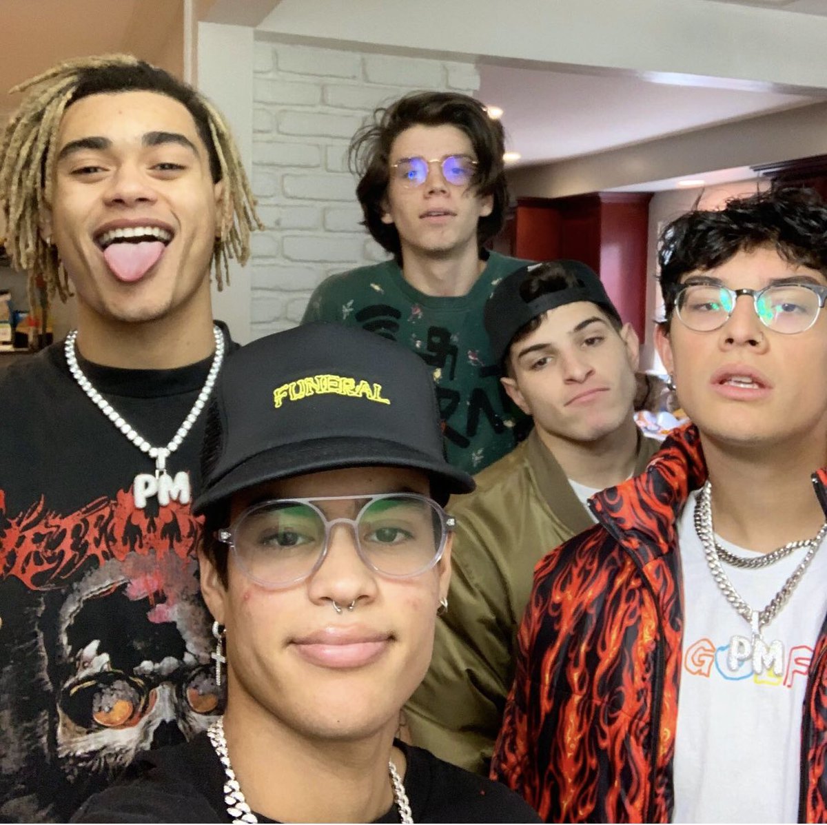 PRETTYMUCH tweet media