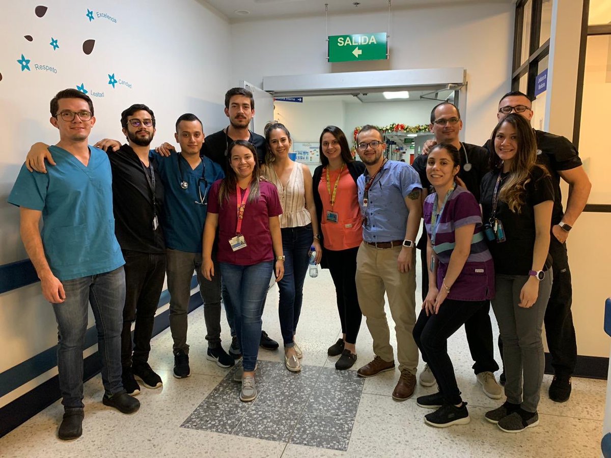 ab_oroz's tweet photo. ¡Se acabó el internado!
Asi me despido de mi hospital preferido con Medicina Interna. ✅🏥👨🏻⚕️
#DrOrozco https://t.co/7iz9MQMr2l