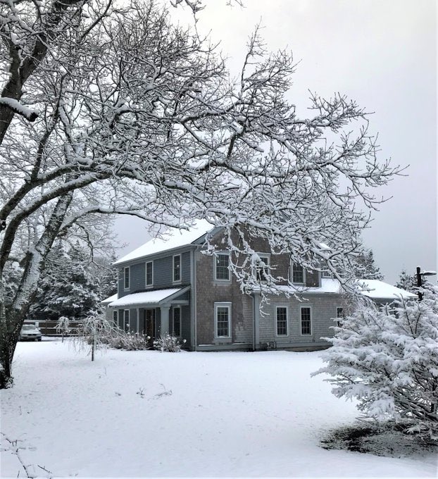 capeassociates's tweet image. From our home to yours, we wish you a happy and healthy New Year!✨ #HappyNewYear #capeassociatesinc #commitmentqualityintegrity #capecod #capecodbuilder #custombuilder #2020