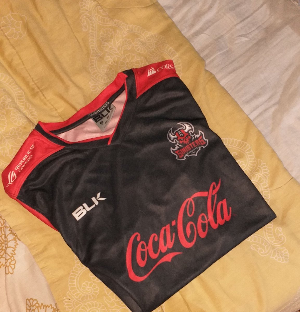 ¡SORTEO DE AÑO NUEVO!🥳
🔝Remera de Sinisters😈 (Talle único)

Requisitos:

✅-Seguirnos a <a href="/Waka2706/">nico</a> y a mí.

✅-❤ y 🔃 a la publicación.

✅-Mencionar a 2 amigos.

Nos comunicaremos con el ganador el 5 de Enero. Suerte a todos!

#GoLosPibitosDeSanMartin