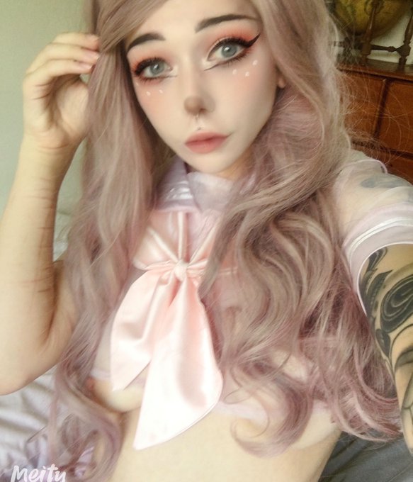 More cute little outtakes from yesterday ~ x https://t.co/3b5ZshVBw8