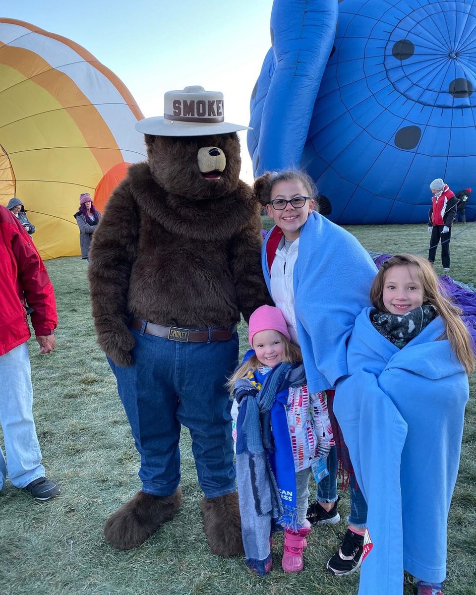 smokey_bear's tweet image. As I reflect on the past year &amp;amp; all of the fun #SmokeyBear75 celebrations, I want to thank every one of you. I’m so grateful after 75 years, I get to be here reminding you that #OnlyYou can prevent wildfires. Cheers to a wonderful 2019, and I wish you all the best in 2020!