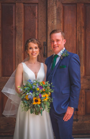 PinkSlipDresses's tweet photo. Did you know we have a bridal shop? Lauren Elizabeth Boutique has the best dresses for your special day! If you know any engaged brides, send them our way! https://t.co/4qVfej86NI