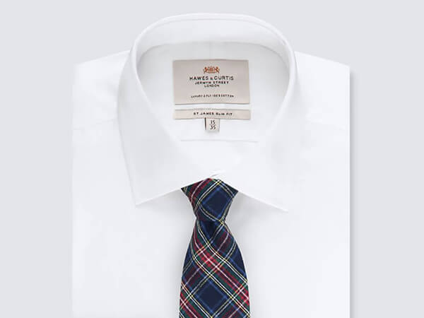 suitscomau's tweet photo. "While there are many cheap ties around, just like with your suit you should try to avoid the tell-tale signs of a cheap tie and instead look for the hallmarks of a quality tie." https://t.co/fgJd5cAi1i #SilkTies #Ties https://t.co/6KM14FEVMy