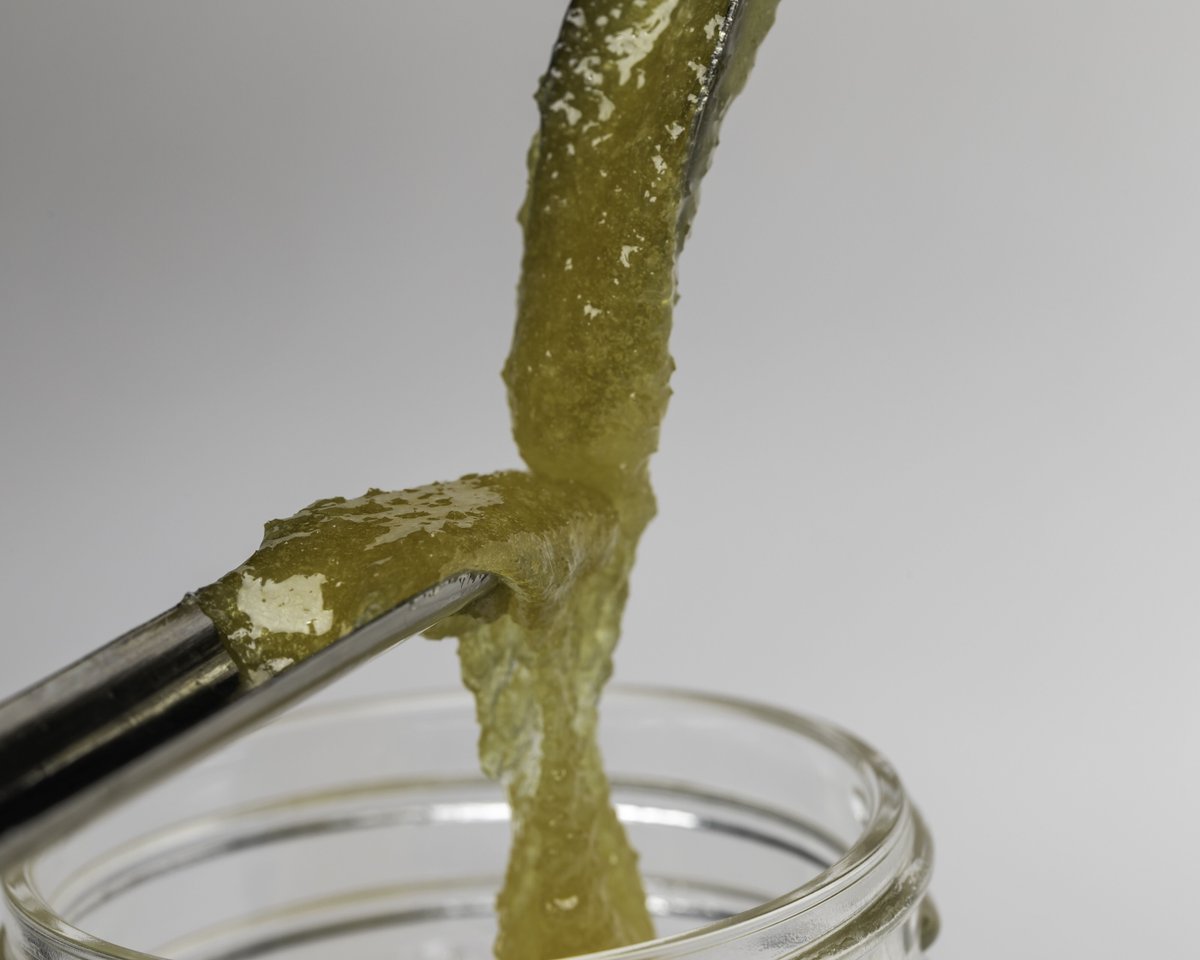 Going into 2020 on a HIGH note. Happy New Year everyone 🙌 🍾 🎉 
.
.
.
.
.
#dabolio #olio #dabolio710 #olio710 #cannabis #cannabiscommunity #cannabisphotography #hash #concentrates #terps #terpenes #quality #rosin #solventless #denver #colorado #topshelf