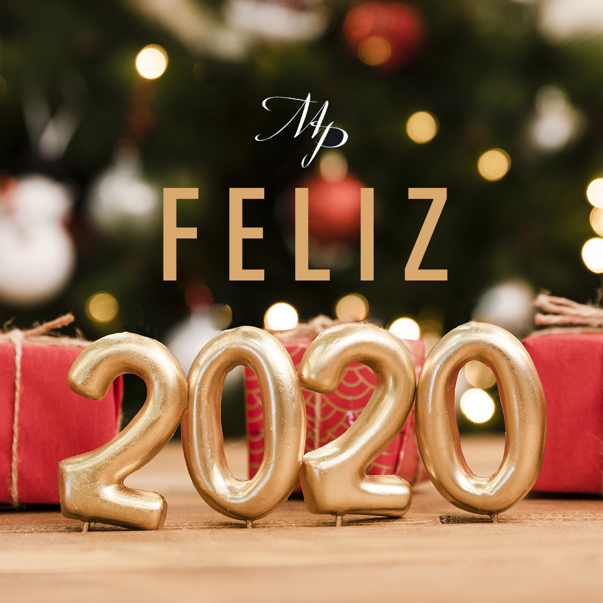 CE_MariaPadilla's tweet photo. ¡Todo el equipo de María Padilla os desea un muy FELIZ AÑO 2020! 🍾🥂🥂😘

.
.
.

#CentrosMariaPadilla #Felizaño2020 #añonuevo https://t.co/COvevLP9eC