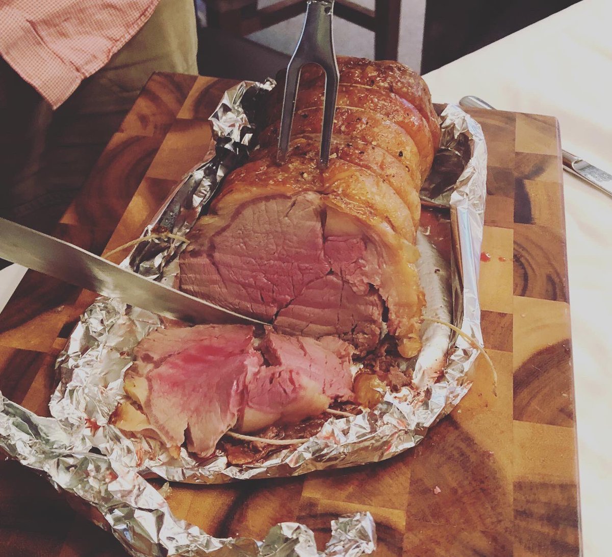 Ovingdexterbeef's tweet photo. Wishing all our customers a very happy New Year! What better way to see in the new year than an Oving Dexter Beef roast and we were lucky enough to have a rolled sirloin with fillet in the middle from the freezer today! Yum yum! https://t.co/iUWkwAZmfX