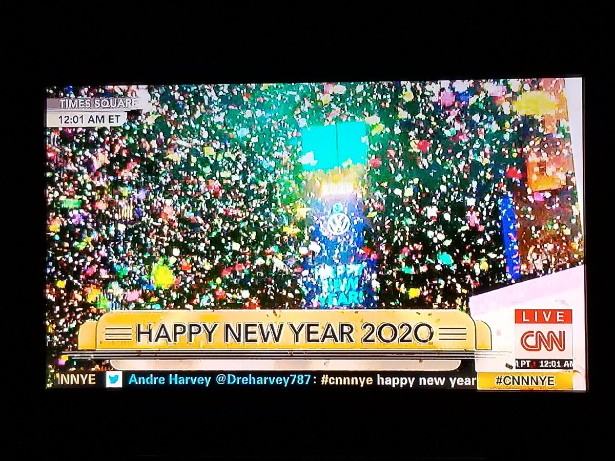 JohnLukeNYC's tweet photo. #HappyNewYear To You All!!! #GodBless Have A Great Year!! #CNNNY https://t.co/hcwDwjb582
