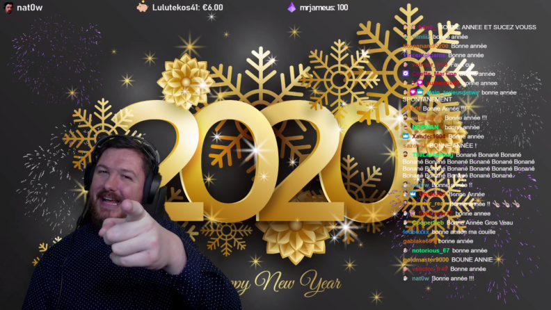 panpanQqOh's tweet photo. Meilleurs vœux pour cette année 2020, nouvelle année eh ? La bonne santé mon ptio ♥ Je pense que la meilleure résolution, c'est de s'abonner à ma chaîne, bon toutou ! https://t.co/ySri7qUBiW