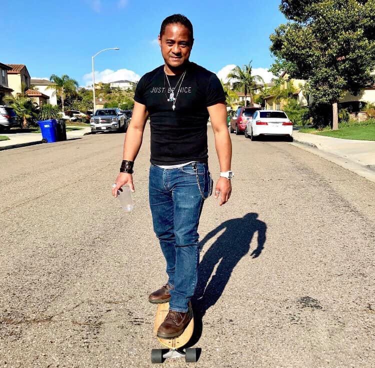 TyroneTann's tweet image. #Going2BeSkating #OutOf 2019 &amp;amp; #Into 2020 w/ a Smile of #Appreciation &amp;amp; #Happiness 4having #AllOfU #InMyLife &amp;amp; #AllUrSupport ThruTheYear(s), &amp;amp; 2What #Opportunities may be #InStored4UsAll in 2020!  MayUALL have a #BlessedFunSafe #HappyNewYearsEve/Day!#MayGodBlessUAll thisNewYear!!