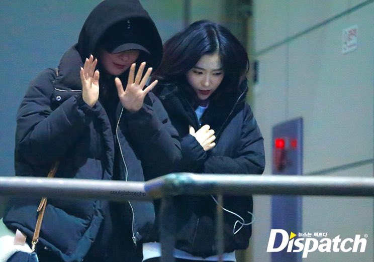 On Twitter Breaking News Dispatch Reveals Red Velvet S Irene And Seulgi Are Dating Dispatch Has Confirmed 2020 S First Couple Irene And Seulgi According To Dispatch Irene And Seulgi Have Been Secretly