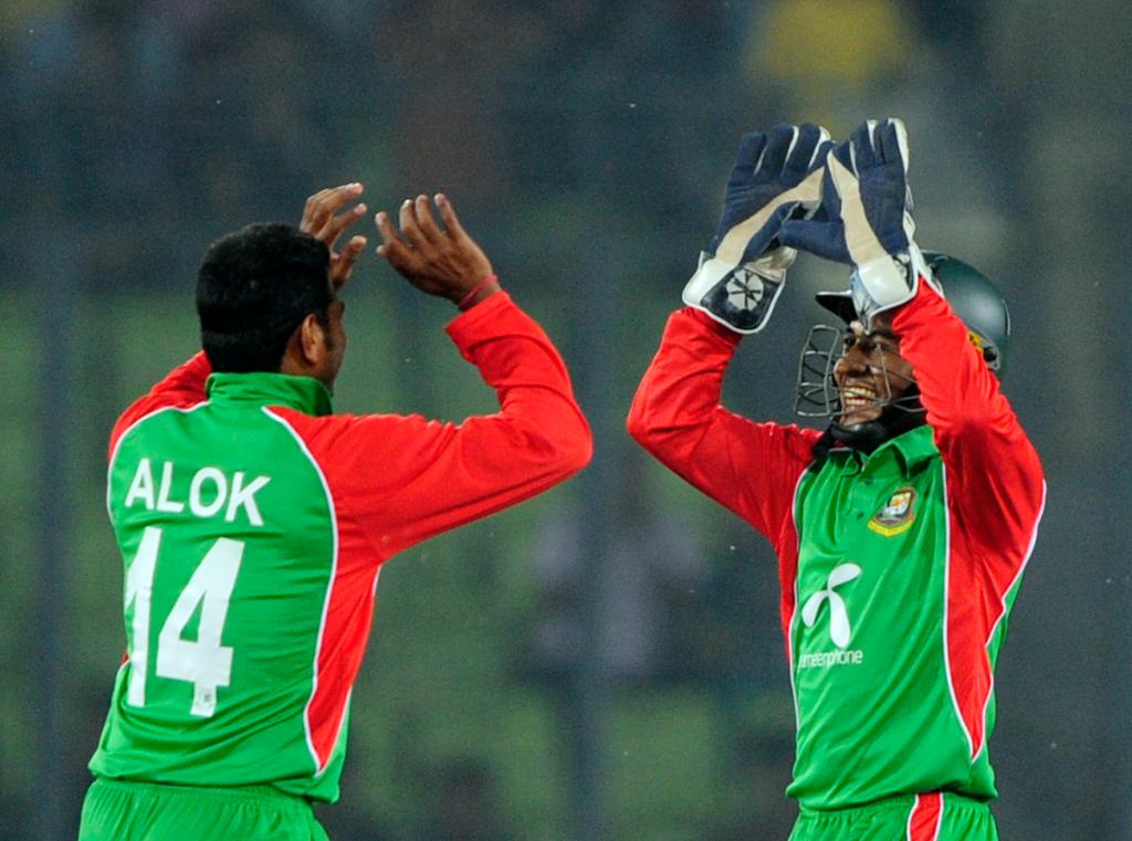 Birthdays for quartet of Bangladesh bowlers!

Happy birthday Alok Kapali, Rubel Hossain, Elias Sunny and Mushfiqur Rahman!