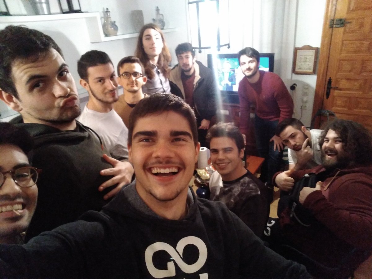 FerranGV's tweet image. Feliç any nou guaposs 😍😍