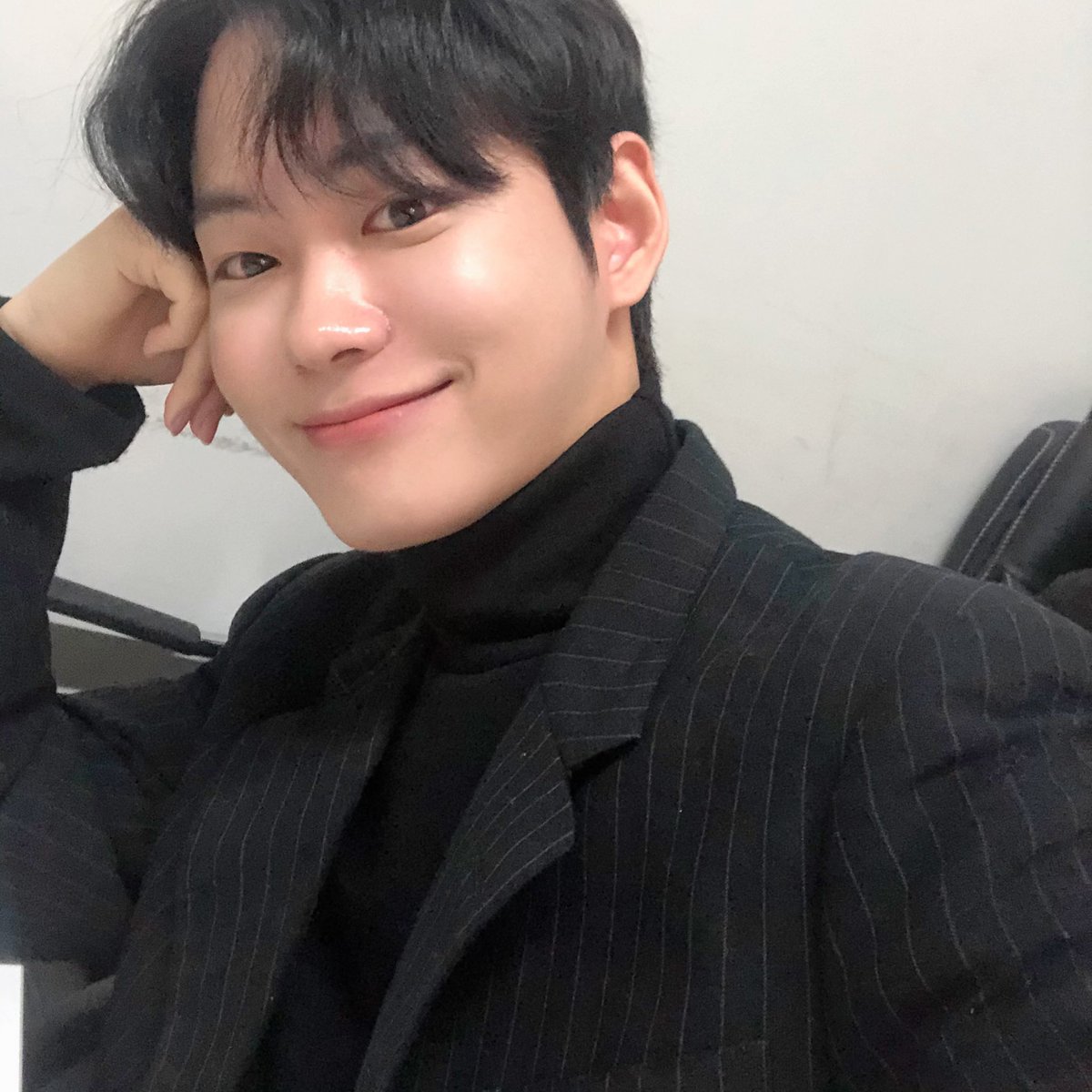 ahoi_sejin_ing's tweet photo. Happy New Year 🐭 https://t.co/eHzZE2S8BZ