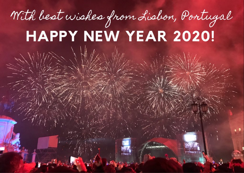 simranvedvyas's tweet photo. May our 20/20 vision strive towards instilling peace, restoring faith and justice, and creating new opportunities for our growing global community 🙏🏽 Onward to the new decade, Happy New Year 2020 🎊 https://t.co/xZULZHuIr2