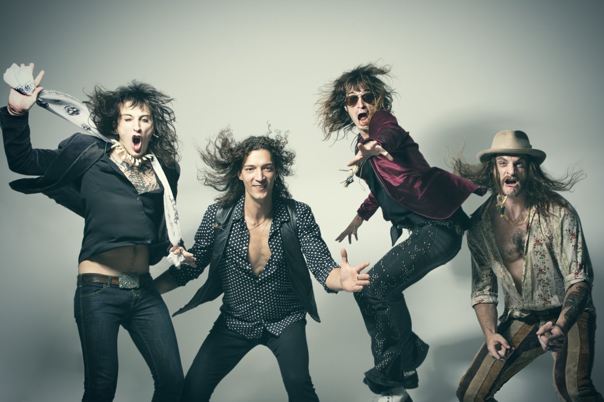 Happy New Year to all our fans around the world! We're looking forward to rocking with you in the new decade! Bring on the roaring 20's! ⚡️👹🎸🎩 #NewYearsEve2020 #NewYears #rockandroll #thetipisin #ooohyeah