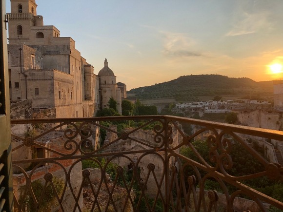 Stay Gold 2020 - mailchi.mp/116b9fa1cab4/s…
Come in 2020!