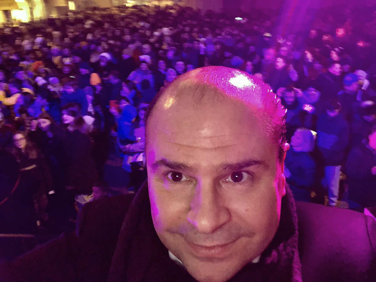 GioBertazzoli's tweet photo. Auguri di Buon Anno Sarnico!!!😜👍🏻🔝🎉🎉🎉🎉🕺🏽💃🏻🍾🥂

#CapodannoInPiazzaSarnico
#ComuneSarnico
#ProlocoSarnico
#SarniCom
#CroceBluBassoSebino
#DjDelLago https://t.co/syXZGrSLEr