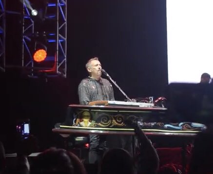 alelernerok's tweet photo. #memory2019
Gran concierto en noviembre en el @stadiumlunapark de Buenos Aires
Fiesta total !!!!!
https://t.co/hwT4wK6qzO https://t.co/hSYt4jkV6v