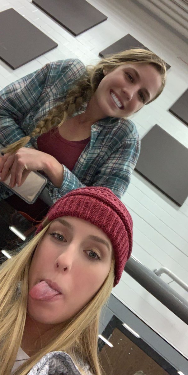 trinitypfaff's tweet photo. Happy birthday to my Irish Twin! Thx for being my fav little sister;) Hope you had a great day! Love you always! 🥳🥰🧡🤍💓 https://t.co/IM91TyvnX6
