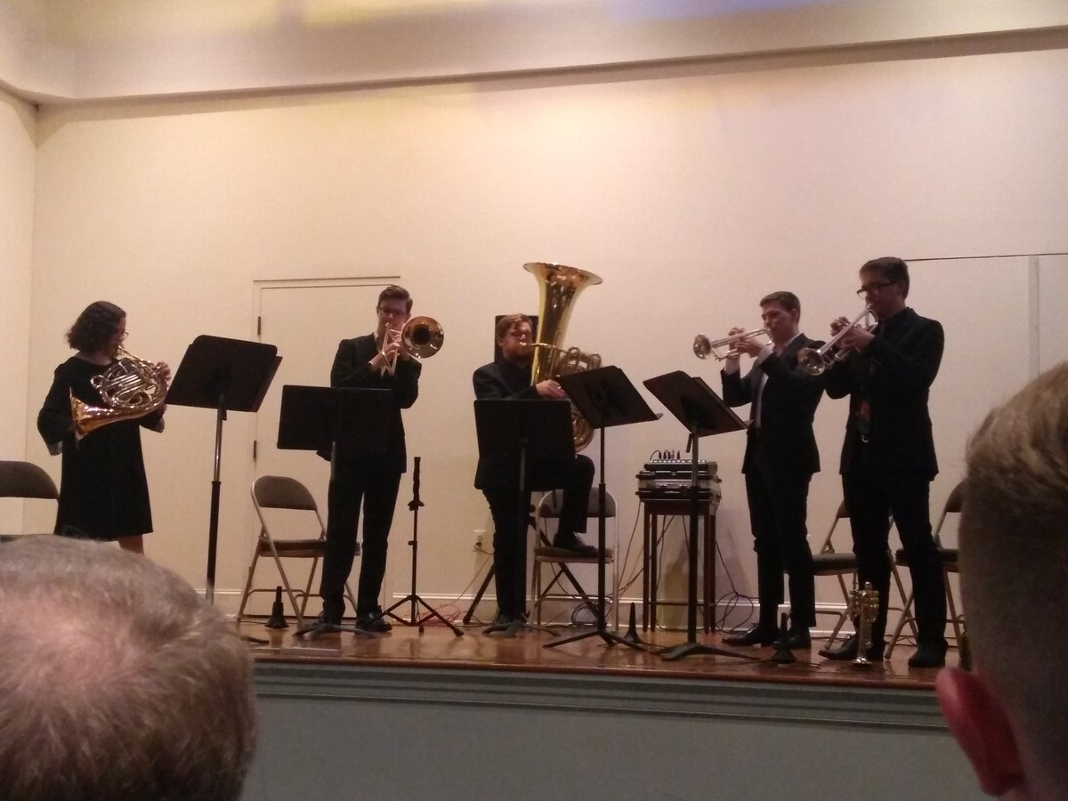APHope90's tweet photo. Broad Street Brass
@TheTruehearts
@thestairwells
@DebiSmith16
#FirstNightALX
#NewYears2020 https://t.co/cgVIVXl98A