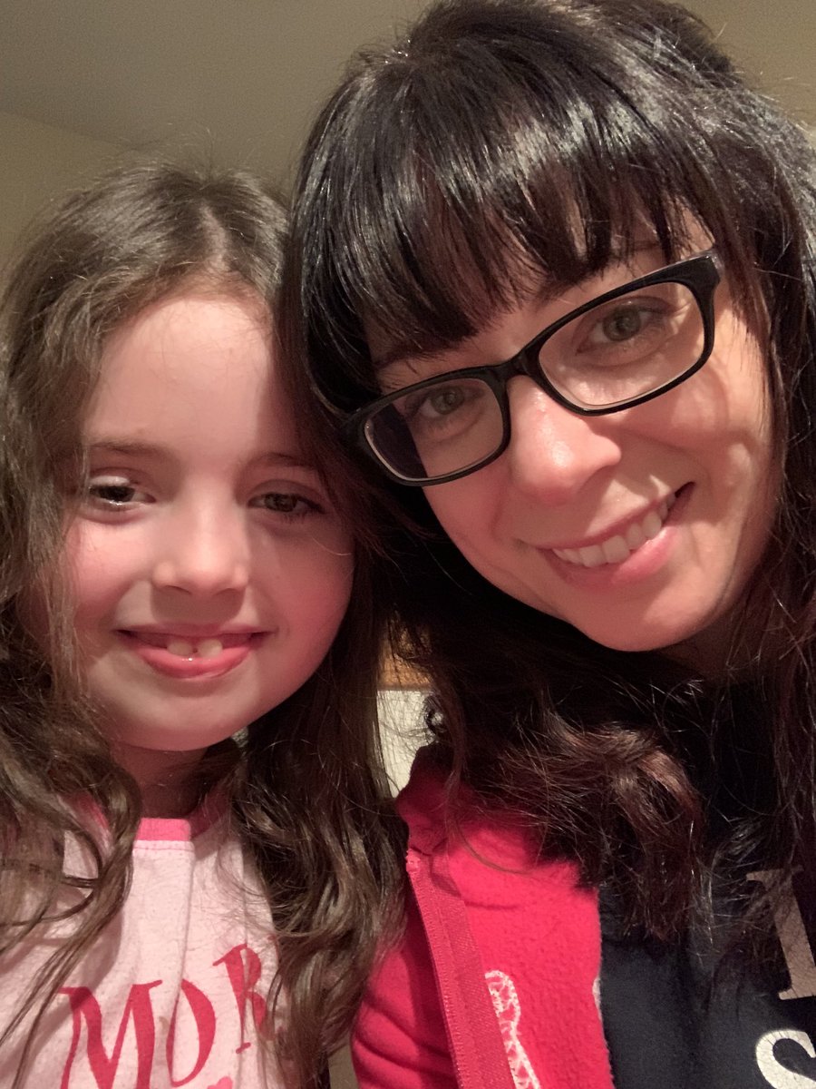 WandaLeeG's tweet photo. @JLaC975 @975krock - listening from Thompson, Manitoba, these girls would love to hear some Lola by The Kinks!! #happynewyear2020 https://t.co/6JHGhVhUZr