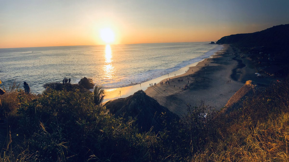 ale_chilango's tweet image. El atardecer.