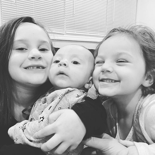 JessicaPannullo's tweet photo. So blessed for my babies love them❤️❤️❤️happy new year🥳 https://t.co/FmajonfKJ7 https://t.co/yX6bzvEIJG
