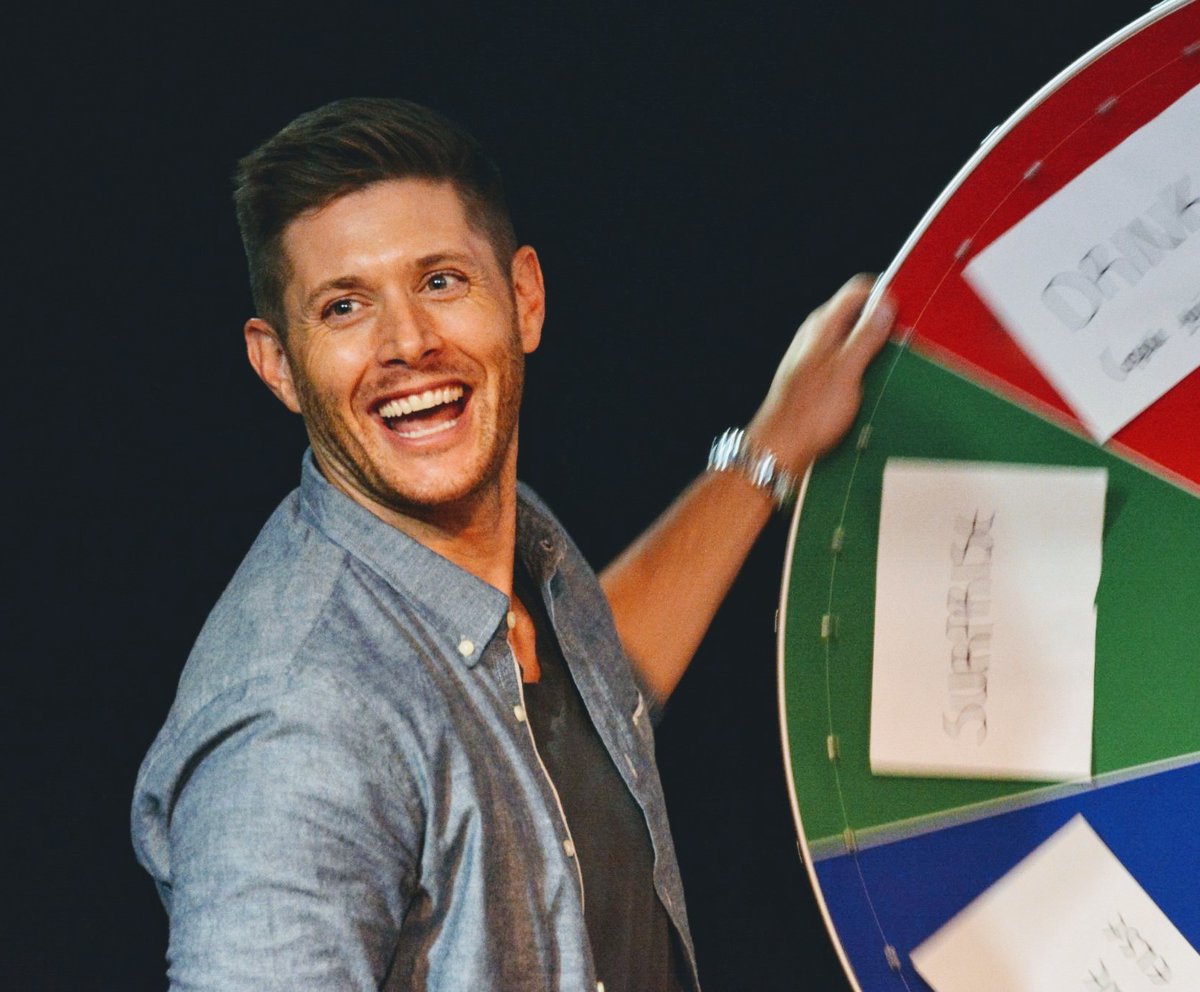 England was a stop on the way to Rome and my first JIBCon! There I met my sweet friend Sara from Germany, who helped me so much! Got my first solo Jared op and a toned-down version of my cosplay made the J2 panel amazing!  I claim that Jensen smile was because of me!