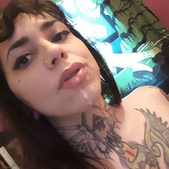 Do I have something on my face🤔 Happy New Year https://t.co/GITPtTsl5B<a href="/tag/follow"class="tags"><span>#follow</span></a><a href="/tag/rt"class="tags"><span>#rt</span></a><a href="/tag/masturbation"class="tags"><span>#masturbation</span></a><a href="/tag/doubleanal"class="tags"><span>#doubleanal</span></a><a href="/tag/tgirl"class="tags"><span>#tgirl</span></a><a href="/tag/trans"class="tags"><span>#trans</span></a>