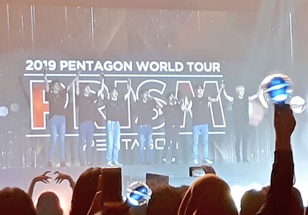 parksungjeanz's tweet photo. #PRISMinJKT
the desperate level to meet them, nunggu dari debut ampe 3 taunan :") udh pasrah ga mungkin bakal visit indo, ga ada angin ga ujan tiba2 jkt malah jd 1st stop ππ ngekonser BENER2 SENDIRI, ga janjian ama siapapun, i hi-touched them & i still survived ππ€
#PENTAGON https://t.co/WjYUpG46KY