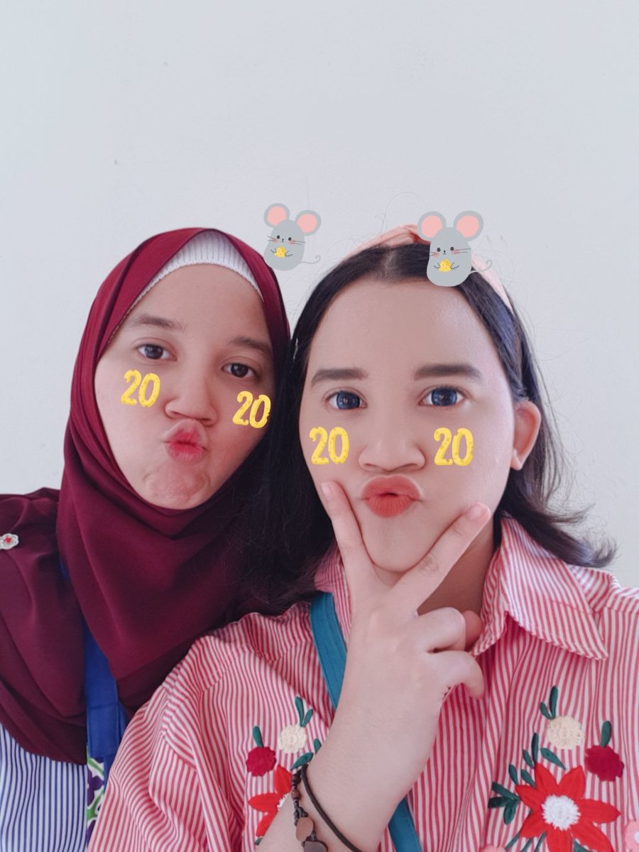 ONEWEnONEUS's tweet image. Happy New Year from the the choco Marrrs
#getitgetitgetit 😉