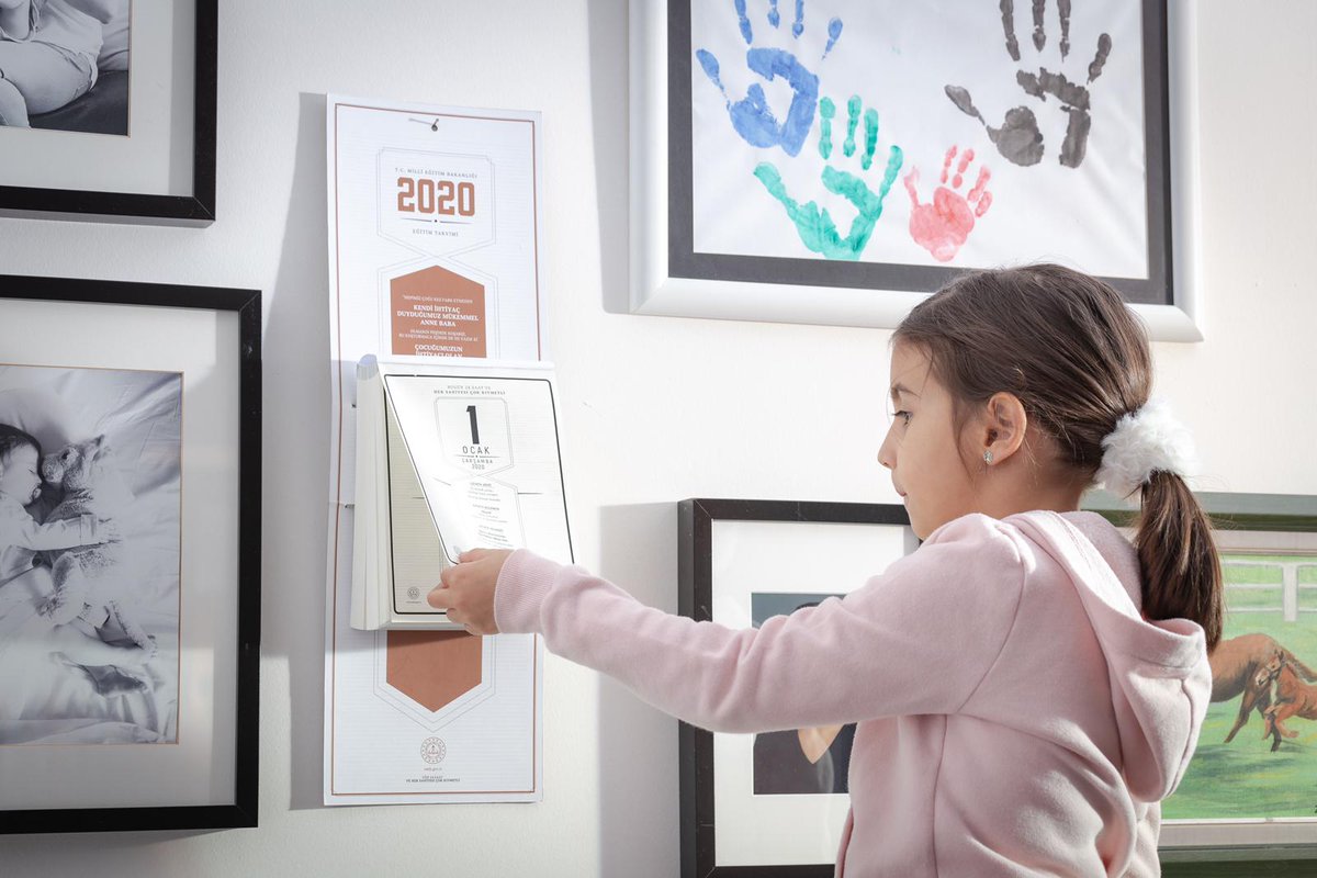 Günaydın. Eğitime, çocuğa, kültüre, bilime dair hacimli bir Eğitim Takvimi hazırladık. 7bin köy okulu velilerine basılı halde gönderiyoruz.Siz <a href="/egitimtakvimi1/">Eğitim Takvimi</a> hesabından ve aşağıdaki linklerden ulaşabilirsiniz.
Android:bit.ly/2QyLyzs
iPhone: apple.co/2QagtTw