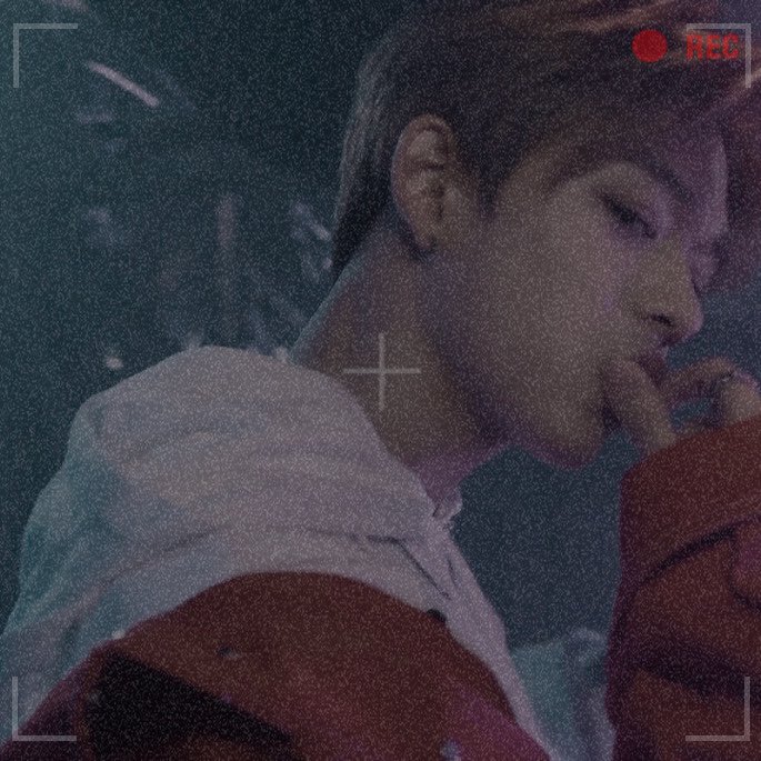 pecandukoppi's tweet image. ㅤ

ㅤㅤJangan berhenti. Sebab dunia
ㅤㅤbukan  melulu  tentang  belati.
ㅤㅤApalagi tentang pikiran kejam
ㅤㅤyang mereka sebut 𝙙 𝙚 𝙥 𝙧 𝙚 𝙨 𝙞.

ㅤ