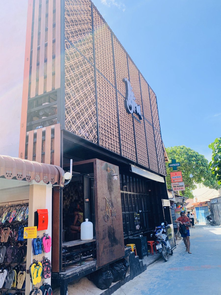 22Sanada's tweet photo. Yayy dah sampai Koh Lipe!!
*Accommodation at the street hostel, in the middle@of the walking street #FujiPerhati #KohLipeCrush https://t.co/yMz9PTpajd